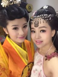 -盘子女人坊生日照·摄影馆(华强店)