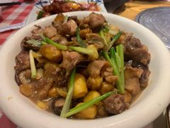 凤眼果焖鸡-龙桥私厨·姜花菊花过桥鱼·顺德菜(容桂店)