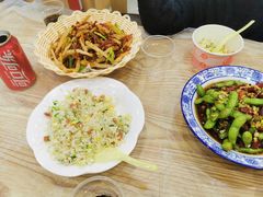 -江城燕子大排档(江汉路步行街店)