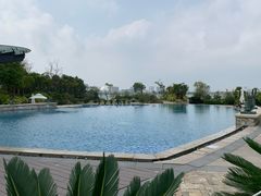 -上海滴水湖皇冠假日酒店