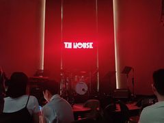 -TZ House音乐现场(来福士中心店)