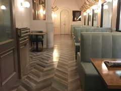 卡座-1981牛排西餐厅(海信店)