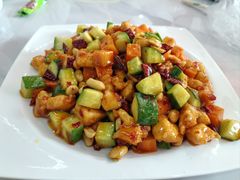 -一口猪海鲜浑锅·东北家常菜