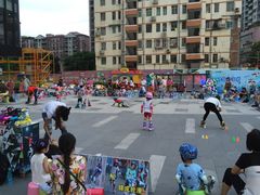 -江燕路万科里