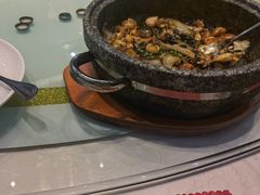 石锅碟鱼头-鹊华居·地道鲁菜·海鲜·融合味(大明湖店)