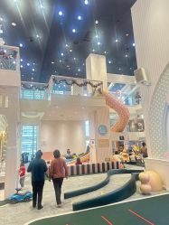 -奈尔宝·儿童乐园·亲子餐厅(华采天地店)