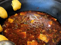 -那家东北铁锅炖鱼村(扶风十五年店)