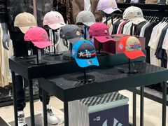 -燕莎奥特莱斯购物中心