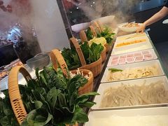 -金滏山·烤肉海鲜火锅自助(襄阳万达店)