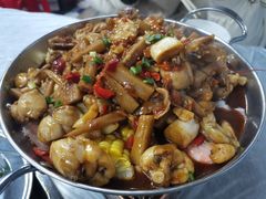 牛蛙爱上虾-小民大排档(光谷店)