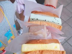 -詹爷爷乌节路街头冰淇淋