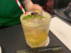 -Salon de The de Joel Robuchon(外滩18号店)