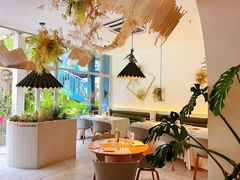 -春树下·树屋花房西餐厅(罍街AS1980店)