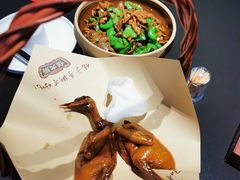 脆皮乳鸽-鸽子侯·家宴·平价海鲜(市图书馆店)