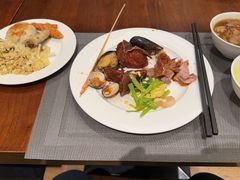 -南郊宾馆·风味自助餐厅·山东十六地市特色菜