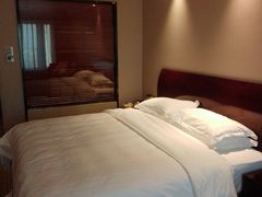 -北京金龙潭御瑞酒店(花园桥地铁站店)