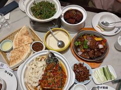 -小菜园新徽菜(南京秦淮龙蟠汇店)