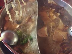 -老石黑山羊毛驴肉火锅(金凯广场店)