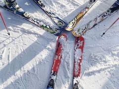 -采薇庄园四季滑雪场