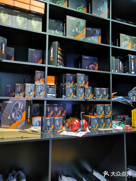 东华电子电脑城(一环路南二段店)图片