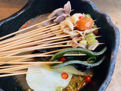 -何师烧烤·香辣蟹·川菜·30年老品牌(太古里旗舰店)