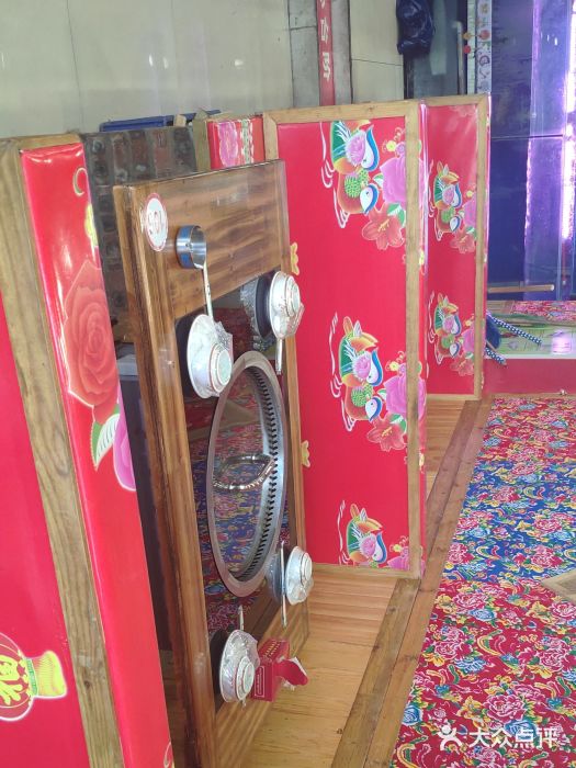 东北老铁锅炖鱼图片