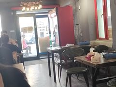 大堂-猫头鹰炸鸡