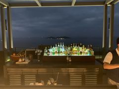-瑰丽酒店·海吧·天际下午茶·现场DJ·天台酒吧