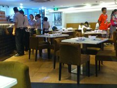大堂-新大咀港式茶餐厅(宝山万达店)