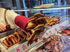 -老鼎万春卤菜(五代传承创始老店)