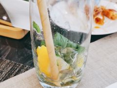 -东方红海鲜百汇(国际大厦店)