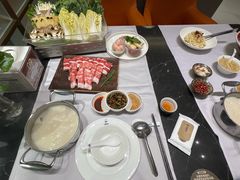 -红鼎豆捞·非遗鲍皇汤火锅(宝丰路店)