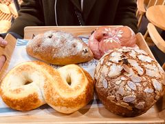 -焙丽拾光(麦凯乐直营店)