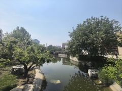 -蓝色港湾停车场