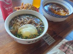-矮子粉店1985·长沙米粉(湘春路店)