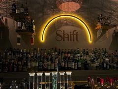 -Shift cocktail bar鸡尾酒吧