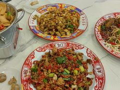 -江城燕子大排档(江汉路步行街店)