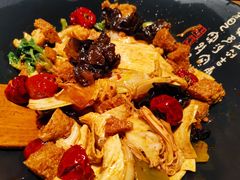 -风光老灶麻辣香锅(大成路翠微百货店)
