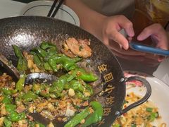 -费大厨辣椒炒肉(高铁吾悦广场店)