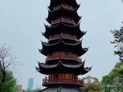 -龙华寺