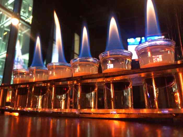 twilight暮色酒吧-"必须要说,老板很帅!据他自己说是菲律宾的.