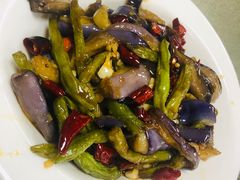 -独一佳老胡湘菜馆(矿山路店)