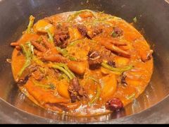 -山河屯铁锅炖·非遗东北菜(南山店)