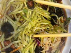 -万里闯关东铁锅炖菜馆(高新旗舰店)