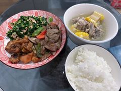-悦芽照护月嫂+育儿嫂(杭州店)
