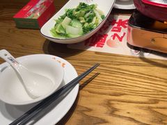 -爱碗亭·鲜炒湖南菜(壹城中心店)