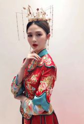 -现代经典婚纱摄影