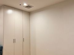 -凤凰星苑行政公寓(平湖双拥街地铁站店)