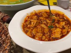 -渝信川菜 · 川味家常菜(财富购物中心店)