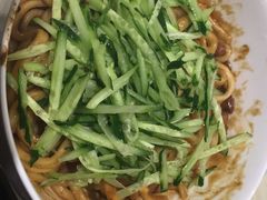 -黑八私房老北京炸酱面